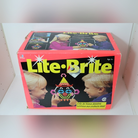 Lite Brite With Pegs And One Sheet - Picture 2 of 12